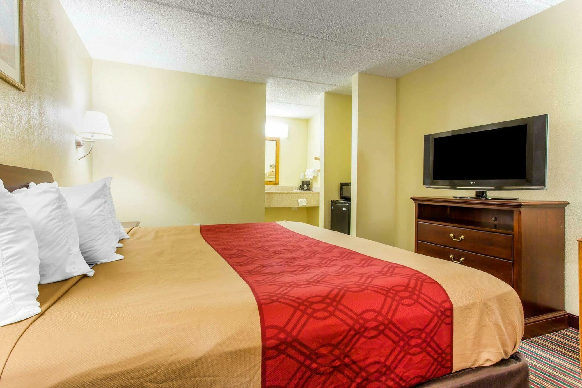 Red Roof Inn Atlanta Airport Ne Conley Eksteriør bilde